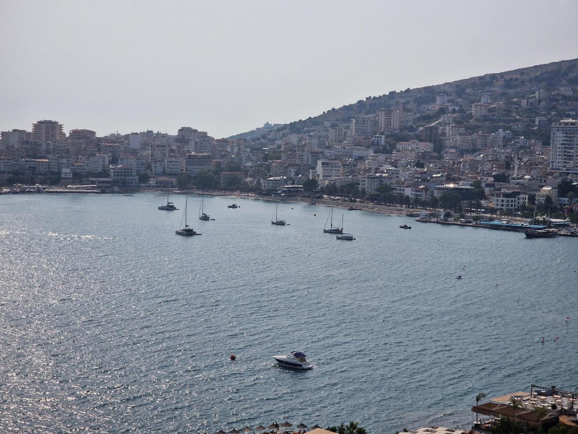 Joanna Suites Sarandë Pokoj fotografie